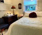 Two Beautiful Spaces Under One Roof-Perfect for Reunions and Families-5BR/3BA