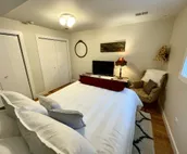 Two Beautiful Spaces Under One Roof-Perfect for Reunions and Families-5BR/3BA