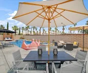 Friends & Family GETAWAY w/priv. POOL/SPA