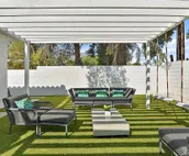 The Pink Bulldog Palm Springs LUX Villa
