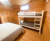 360 mountain views- Cozy cabin with room for all