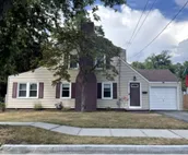 3Bd | 2Ba House | W/D | Dine | Walk | Relax