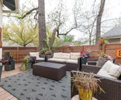 Cheerful 3 Bedroom / 2 Bathroom Bungalow w/ private Hot Tub + Private Deck/Patio