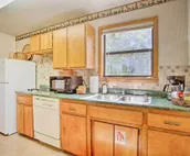 Cozy, Secluded Davis Cabin on 60 Wooded Acres