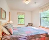 Cozy, Secluded Davis Cabin on 60 Wooded Acres
