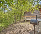 Cozy, Secluded Davis Cabin on 60 Wooded Acres