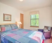 Cozy, Secluded Davis Cabin on 60 Wooded Acres