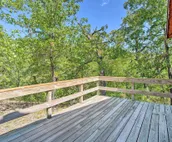 Cozy, Secluded Davis Cabin on 60 Wooded Acres