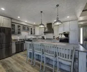 Dusty Diamond-New build, private hot tub, 4 miles to Sturgis & 5 miles to Dea...