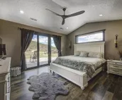 Dusty Diamond-New build, private hot tub, 4 miles to Sturgis & 5 miles to Dea...