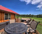 Cabin close to Nemo, private stocked pond and hot tub great for families!