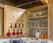 Secluded cabin getaway on 40 wooded acres! - 45 mins from South Tulsa