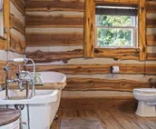 Secluded cabin getaway on 40 wooded acres! - 45 mins from South Tulsa