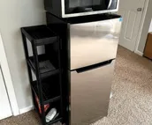 Apartment * Ideal for Downtown or Airport * Roomy