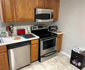 Multi-Room Apartment * Easy to Downtown or Airport