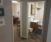 Multi-Room Apartment * Easy to Downtown or Airport