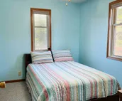 'Eagles View' w/ Game Room - Walk to River!