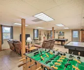 'Eagles View' w/ Game Room - Walk to River!