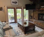 Spacious Family Friendly Black Hills Mountain House