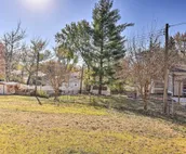 Beautiful Bellevue Home w/ Deck + Gas Grill!