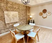 #SuiteDreamsLawrence - Historic Downtown Loft - sleeps up to 6!