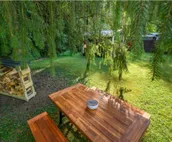 Creekside bungalow with a hot tub, walking distance to downtown Nashville