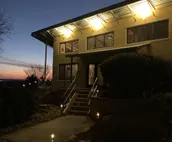 Beautiful views, secluded location, close to town