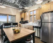 Beautiful views, secluded location, close to town