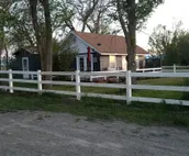 Quiet Private Country Cottage