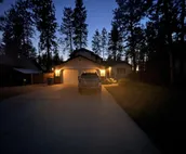 2 Family Rooms, Treehouse, King Bed, Air Hockey, Ping Pong, Jacuzzi, Fireplace