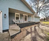 Charming Riverfront Retreat in Monticello!