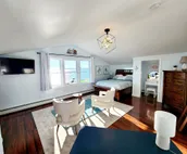 Waterfront Oasis w/ Spa amenities & Panoramic views