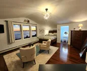 Waterfront Oasis w/ Spa amenities & Panoramic views
