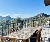 Spectacular Red Rock Views! Hot Tub, Deck, Grill