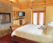 The Granite Ridge Lodge with Private Golf Course
