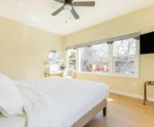Come live the sunny & relaxing SoCal life in our brand-new sunny beach getaway