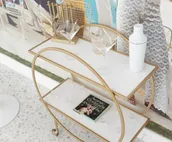 Fun, Chic, Picture-Perfect!