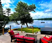 Lake front~hot tub~king beds-outdoor activities