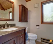 Timberline Treehouse Chalet w/new large hot tub
