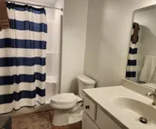 Spacious townhouse for 14 people. Brand New!