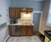 Tangerine Dream! Clean, Artful, Modern Reno! 2BR