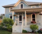 Apple Creek Guest House - The Pines Room