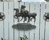 Branded 5 Bunkhouse Farm & Kennel, no cleaning fee