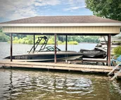 The Sandbar Cottage on Lake Freeman