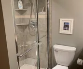 Deluxe Guest Suite with Private Bathroom