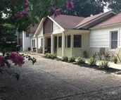 Upstairs Apartment Walking Distance To Washburn