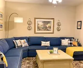 Spacious Pl- Walk to Beach, Downtown & Lighthouses