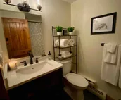 (56) AIR-CONDITIONED Gorgeous Killington Condo.