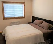 Bunkhouse  -  12 guests,  6 Beds, Newly Renovated