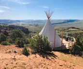 Tipi 3 - Free Hot Springs Day Pass